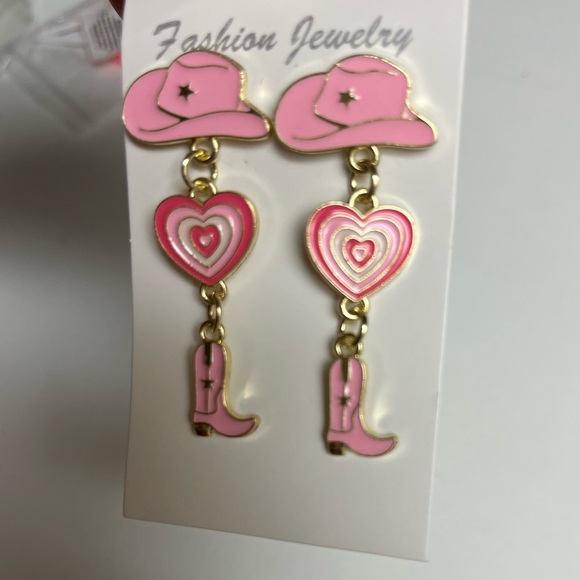 NWT 🤠💖 The Pink Cowgirl Signature earrings - Picture 15 of 17